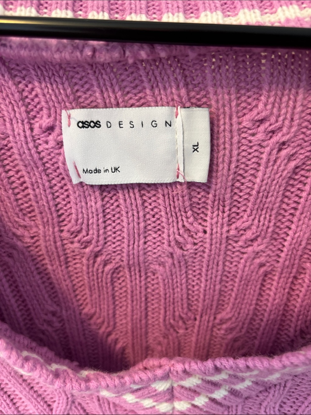 Kohl's Pink Cable Knit V-Neck Sweater with Cream Trim - Picture 2 of 3